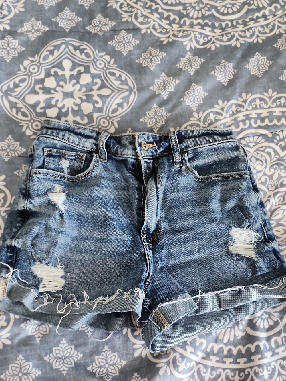 Hollister Denim Distressed High-Rise Women’s Shorts - Blue W26
